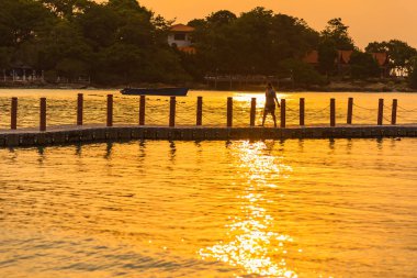 Rayong, Tayland - May 12, 2019 : B'de tanımlanamayan isim İnsanlar