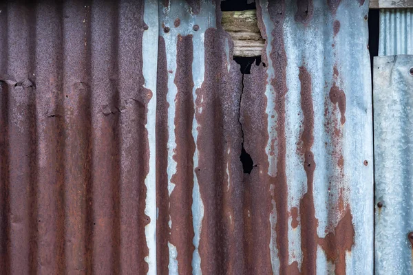 Fondo de textura de zinc viejo. viejo oxidado galvanizado, corrugado iro — Foto de Stock