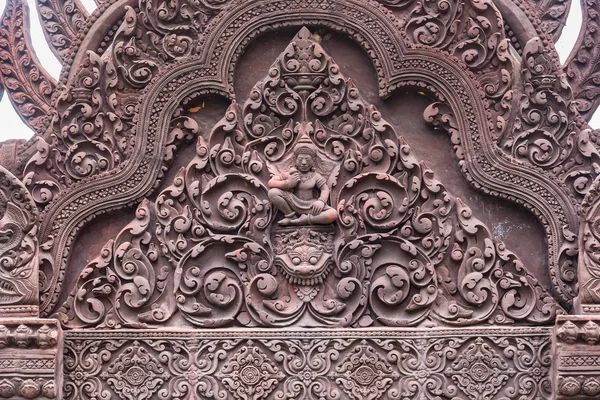 Stuckatur Ancient. Stucco pryder den gamla helgedomen. Huay Kaew Temple — Stockfoto