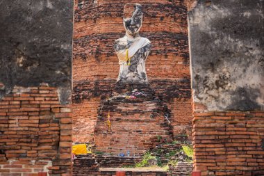 Ayutthaya Tarih Parkındaki eski heykel, Phra Nakhon Si Ayutthay
