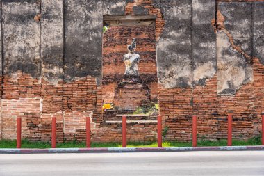 Ayutthaya Tarih Parkındaki eski heykel, Phra Nakhon Si Ayutthay