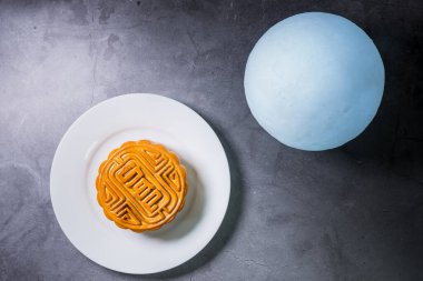 Sonbahar Festivali için lezzetli ay pastası..