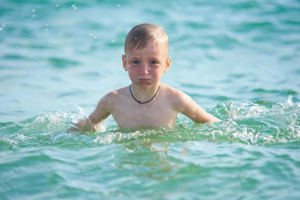 Boy Anos Deixe Swim Mar — Fotografia de Stock