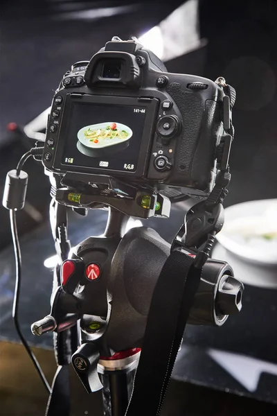 Színfalak mögött a professzionális fotó Shooting élelmiszer menü étterem — Stock Fotó