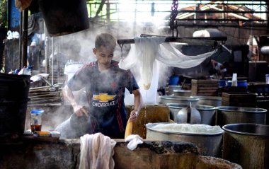 Endonezya Tofu Yapıcı Üretimi