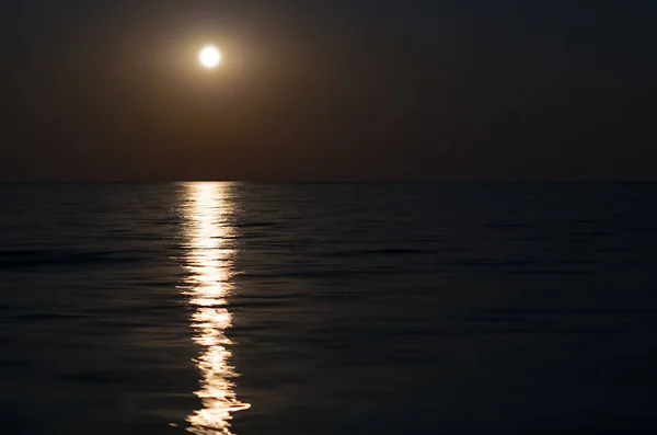Moonlight Reflected Sea Full Moon — Stock Photo, Image