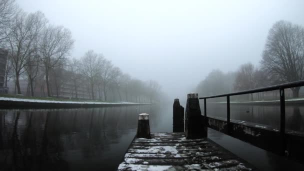 Snöiga Pier Trä Visa — Stockvideo