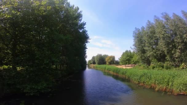 Tolle Aussicht Fluss Und Kanal — Stockvideo