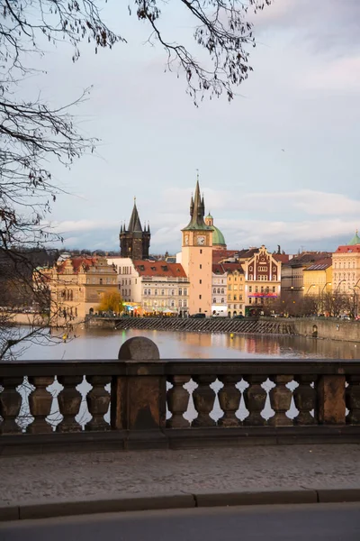 Prag Tarihi Merkezi Vltava Nehri Ndeki Legion Köprüsü Nden Gece — Stok fotoğraf