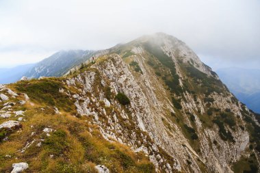 Romanyalı Carpatians dağları heyecan verici bir manzara.