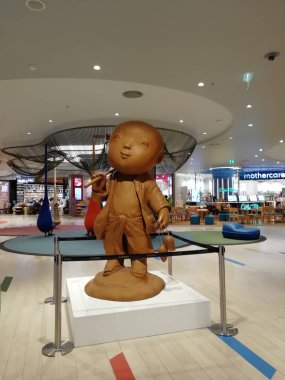 Alışveriş merkezindeki Tayland heykeli