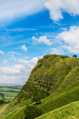 Castleton ve Peak District Milli Parkı, İngiltere, İngiltere'de Edale yakınlarındaki Mam Tor tepe