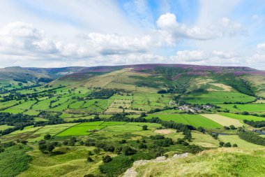 Castleton ve Peak District Milli Parkı, İngiltere, İngiltere'de Edale yakınlarındaki Mam Tor tepe
