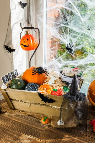 Tabela Zestaw Halloween Obiad Dużą Ilością Słodyczy Dynia Jack Lantern — Zdjęcie stockowe