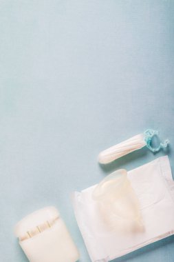 Kadınların kritik günleri için hijyen malzemeleri