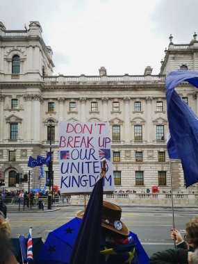 Parlamento yakınlarındaki Londra 'da Brexit karşıtı protesto