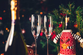 Vánoční nebo novoroční párty se šampaňským