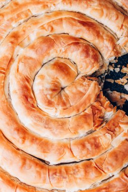 Filo Ispanağı ve Feta Twist Turtası