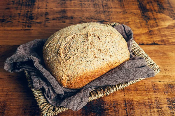 Ev yapımı toptan ekmek. — Stok fotoğraf