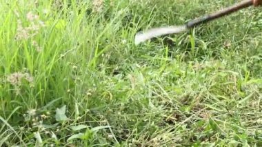 bıçak ile kesme çim