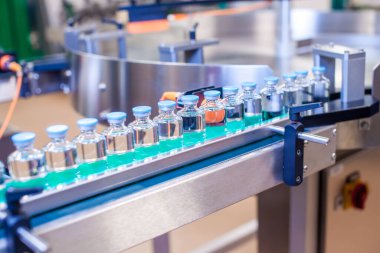 Laboratuvarda uyuşturucu ve aşı üretimi