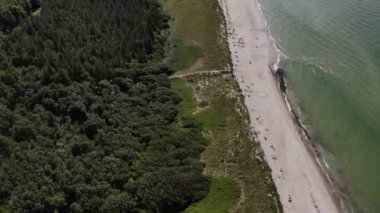Güneşli Sahilde Uçmak, Baltık Denizi, Ada Manzarası, Eğik Vuruş