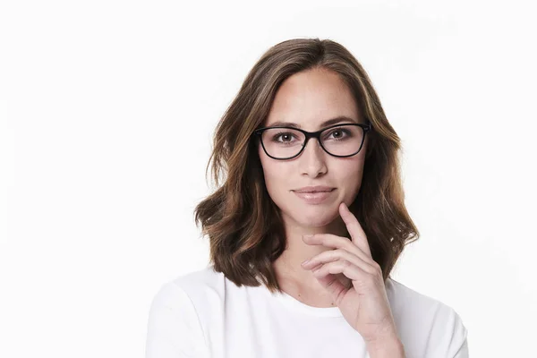 Durchdachte Brille Mädchen Auf Weißem Hintergrund — Stockfoto
