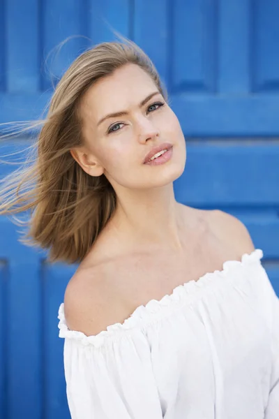 Mooie Blauwe Eyed Blond Wit Portret — Stockfoto