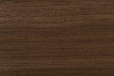Doğal meşe kaplaması. Pahalı koyu kahverengi renkte. Yüksek kaliteli ahşap doku.
