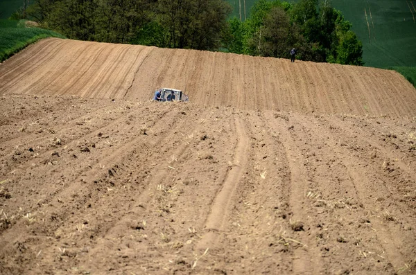 Ackerbau Mit Dem Traktor — Stockfoto