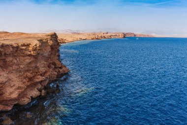 Ras Mohammed Milli Parkı'nda Kızıldeniz kıyısı. Çölde ünlü seyahat destionation. Sharm el Sheik, Sina Yarımadası, Mısır.