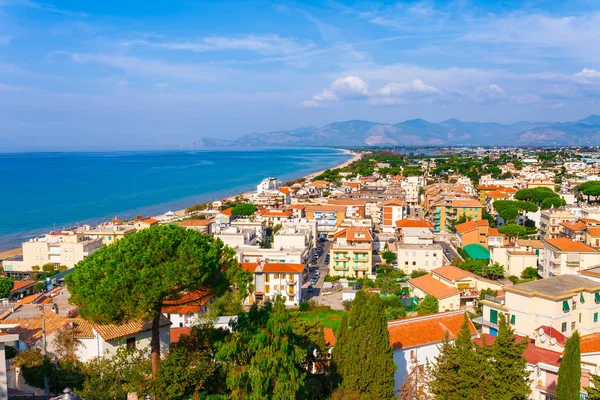 Zee Landschap Met Sperlonga Lazio Italië Scenic Resort Town Village — Stockfoto