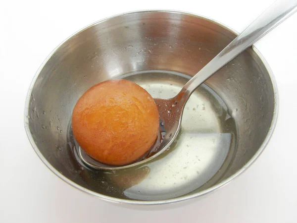 一张特写图片显示了印度甜食 Gulab Jamun — 图库照片