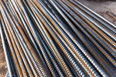 Takviye beton yapı malzemesi için paslı çelik çubuklar