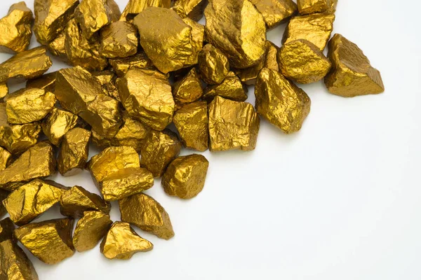 Altın Nuggets Veya Altın Cevheri Beyaz Arka Plan Değerli Taş — Stok fotoğraf