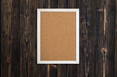 Boş mantar masa ahşap masa ahşap çerçeve ile en iyi görünüm için kopya alanı ile eklemek metin ve mesaj.