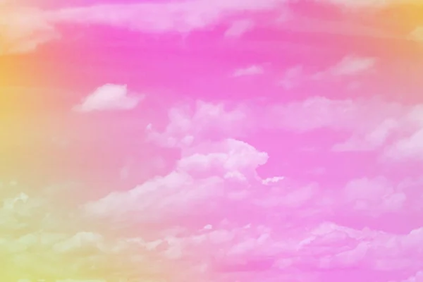 Sweet Pastel Colored Cloud Sky Sun Light Soft Cloudy Gradient — Stock Photo, Image