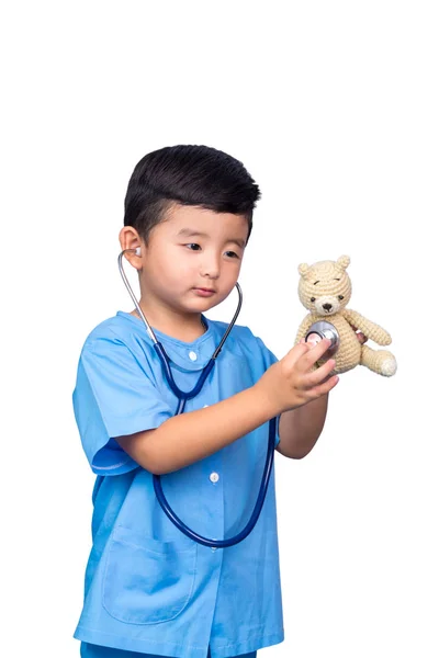 Улыбающийся Азиатский Тайский Мальчик Синей Медицинской Форме Держащий Стетоскоп Изолированным — стоковое фото
