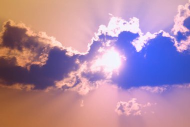 Güzel gündoğumu veya günbatımı gökyüzü ve bulut, doğal portakal gündoğumu, doğa görünümü.