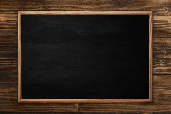 Abstracte Blackboard Schoolbord Met Frame Houten Achtergrond Lege Ruimte Voor — Stockfoto