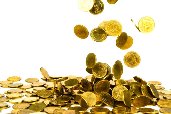 Movimiento de la caída de la moneda de oro, moneda voladora, dinero de la lluvia aislado — Foto de Stock