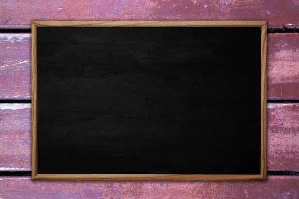 Abstracte blackboard of schoolbord met frame op houten pagina — Stockfoto