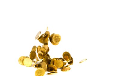 Düşme hareketi altın sikke, sikke, yağmur para izole uçan 