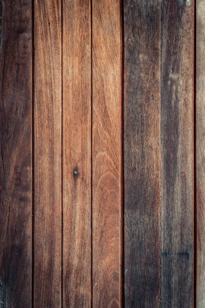 Textura de madera marrón oscuro con fondo natural rayado — Foto de Stock