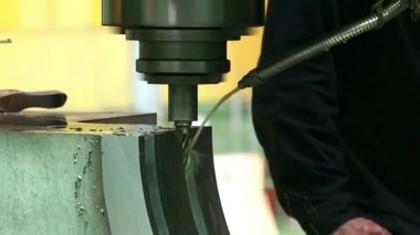 büyük drill bit kesici, büyük bir matkap sondaj makinesi portre, denetim makine freze, büyük delme makinesi ile sondaj makinesi eylem, otomatik döner makinesi su soğutmalı 