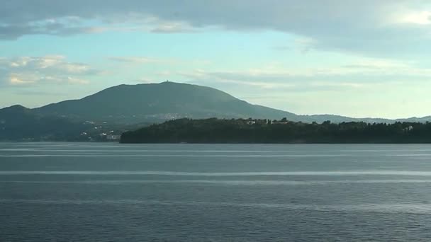 Segeln Auf Dem Schiff Entlang Der Insel Segeln Entlang Der — Stockvideo