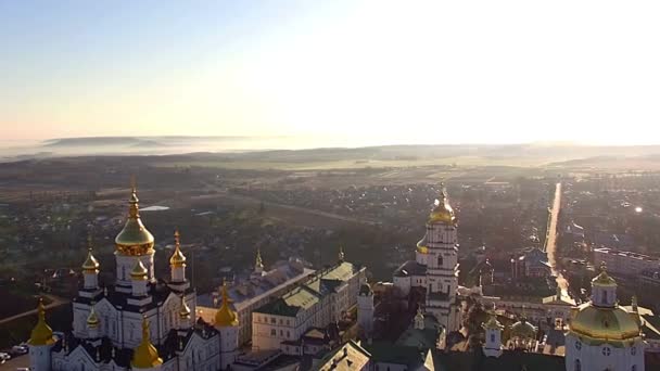 Monasterio Aéreo Pochaev Iglesia Ortodoxa Ucrania Pochayiv Lavra Por Mañana — Vídeos de Stock