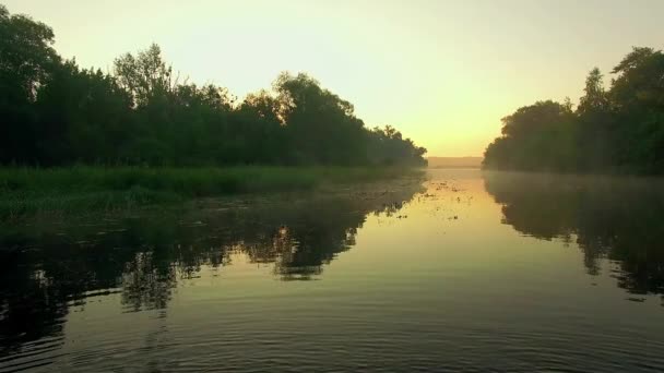 Vue Aérienne Rivière Lever Soleil Rivière Dans Brume Matinale Très — Video