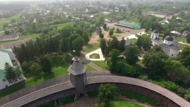 baturin kale, kale Baturin Kalesi nehrinde Seim, ahşap tahkimatı, Baturin kale - Baturin, Ukrayna, kalede havadan görünümü 1625 yılında Seim Nehri'nin kıyısında inşa