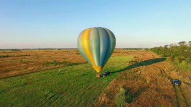 Günbatımında günbatımı, kalkış hava balon, uçan balon hava, çim sahası balonlar başlangıç sinek yaz günbatımı hava
